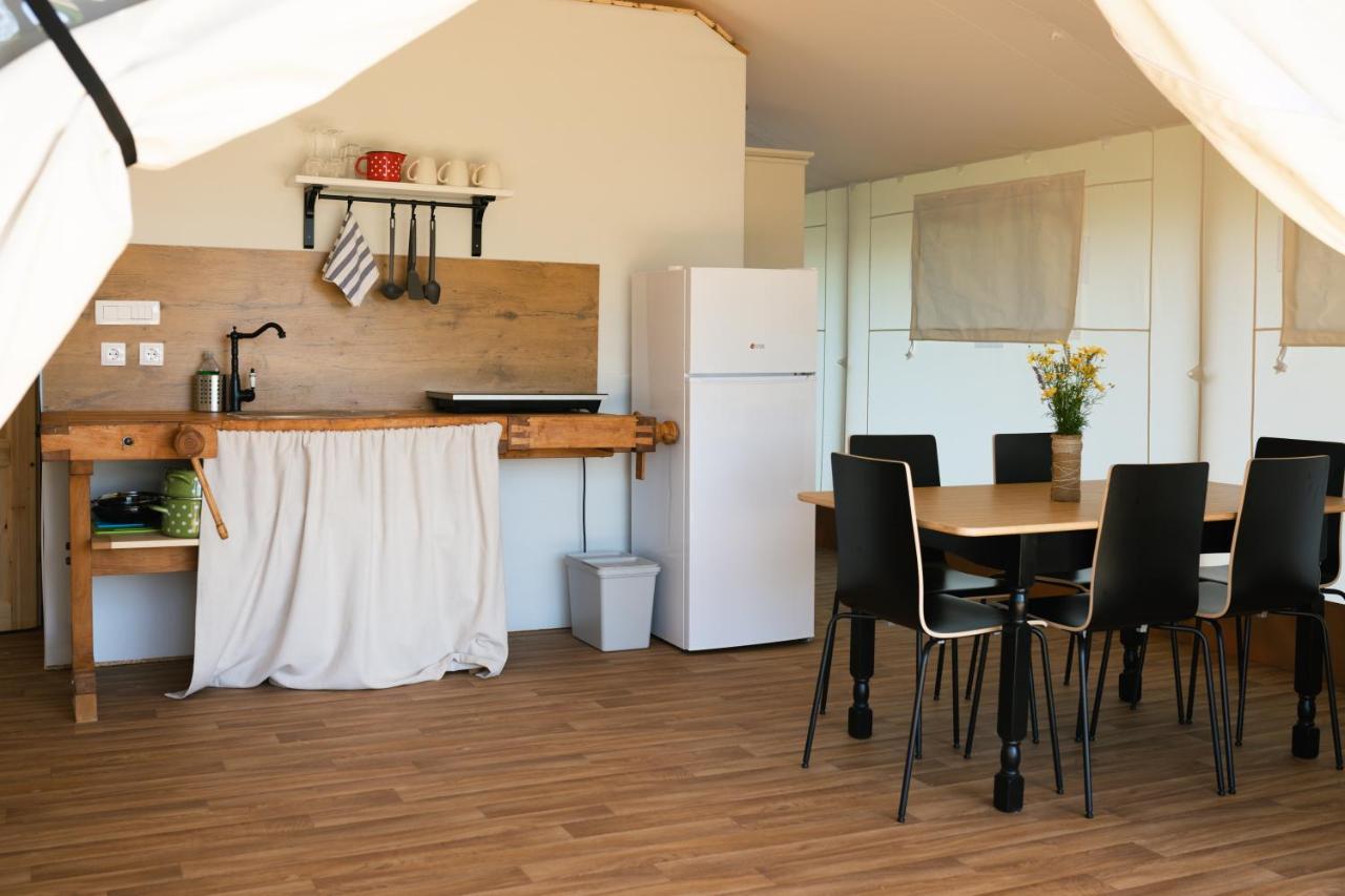 Glamping Kolpa Resort Gradac Екстер'єр фото