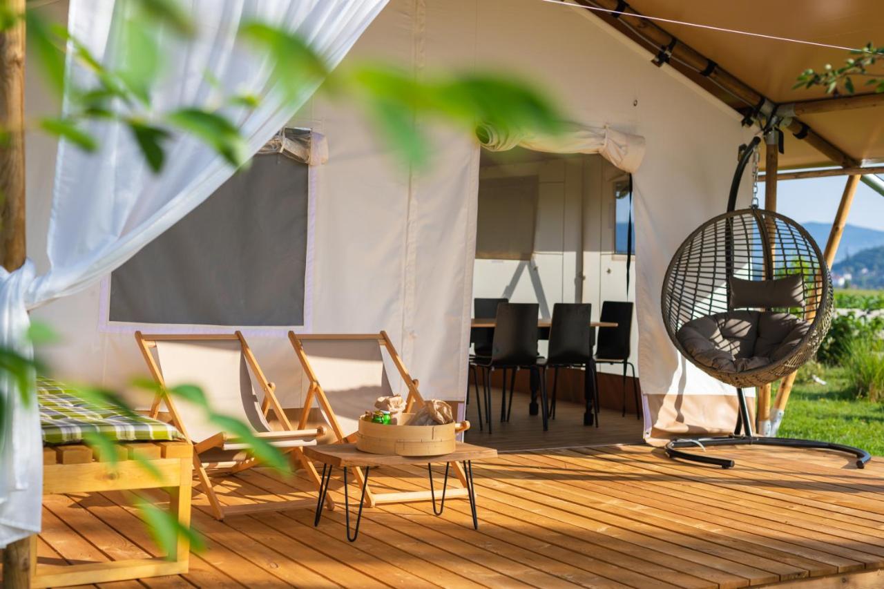 Glamping Kolpa Resort Gradac Екстер'єр фото