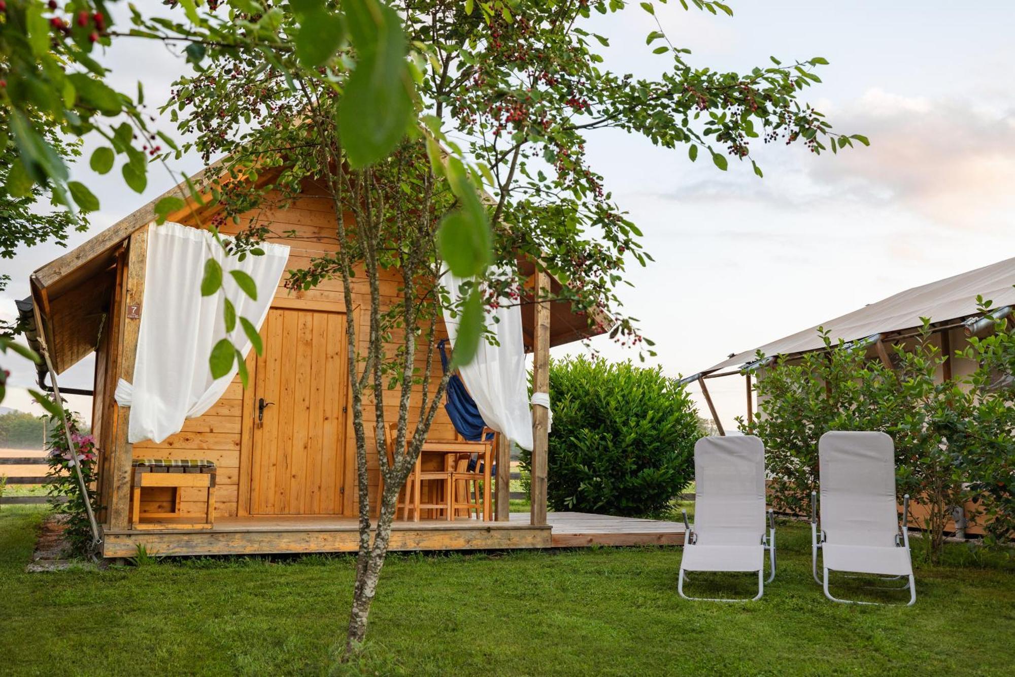 Glamping Kolpa Resort Gradac Екстер'єр фото