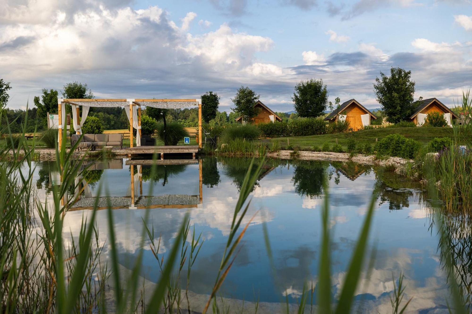 Glamping Kolpa Resort Gradac Екстер'єр фото