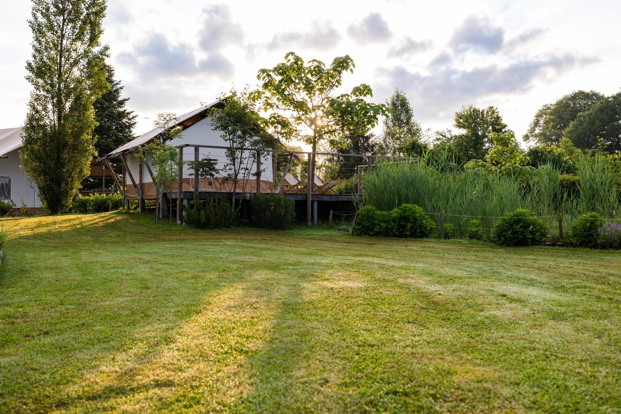 Glamping Kolpa Resort Gradac Екстер'єр фото