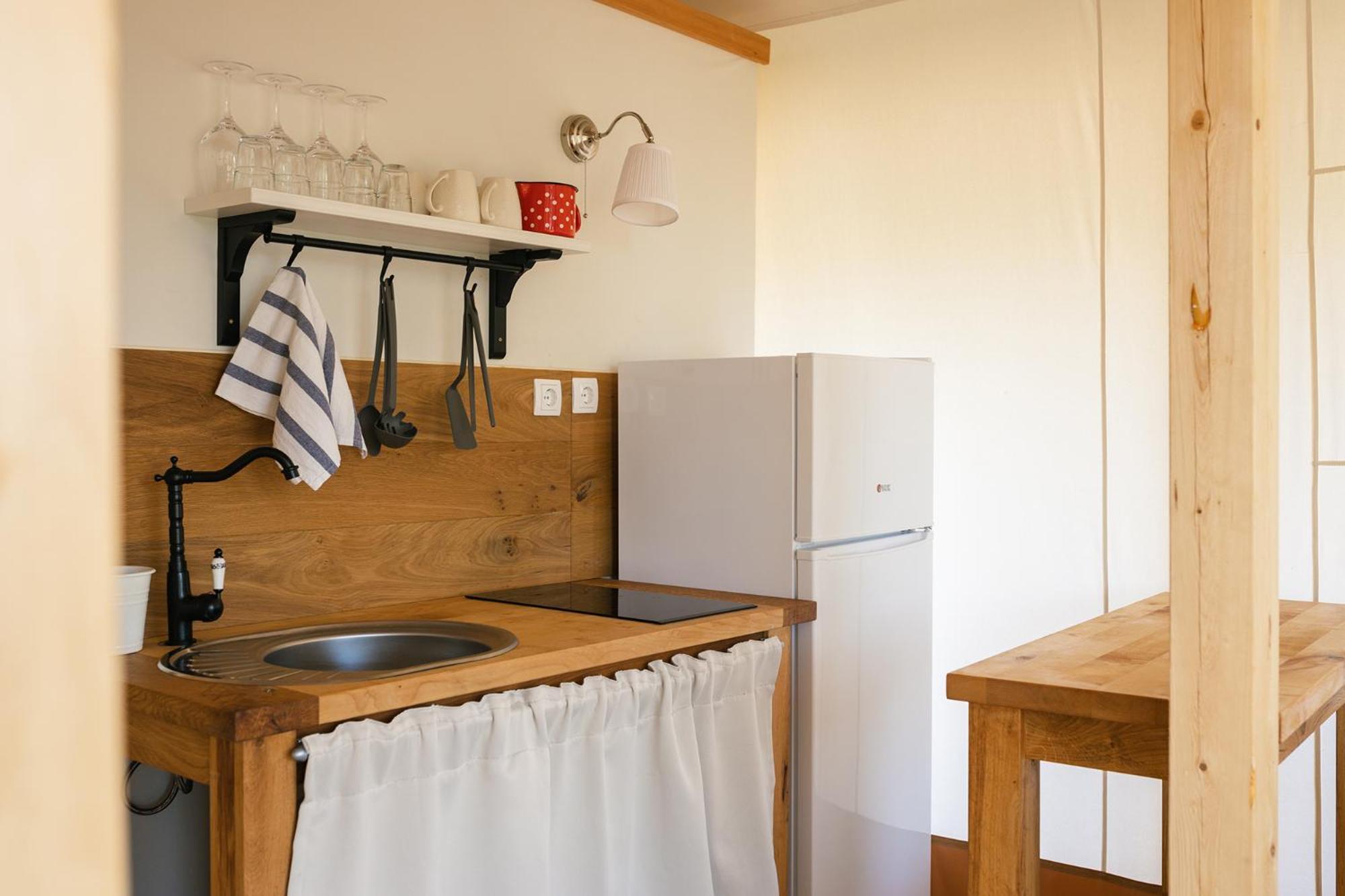 Glamping Kolpa Resort Gradac Екстер'єр фото